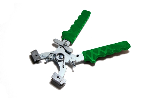 Клещи ручные Clip-Track (зеленые)